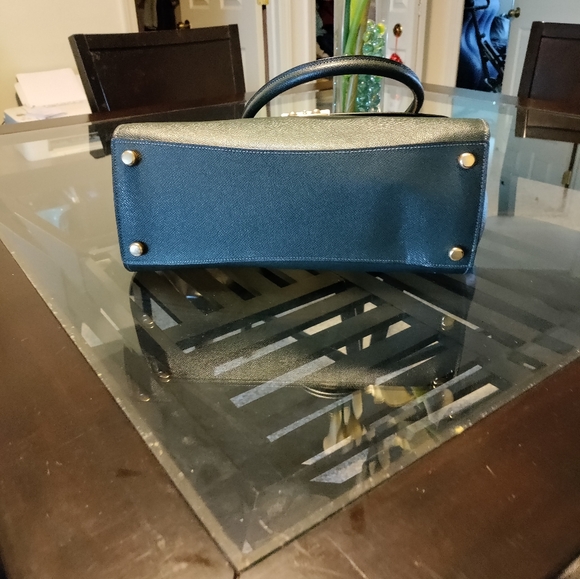 Authentic Coach Handbag - Picture 8 of 8